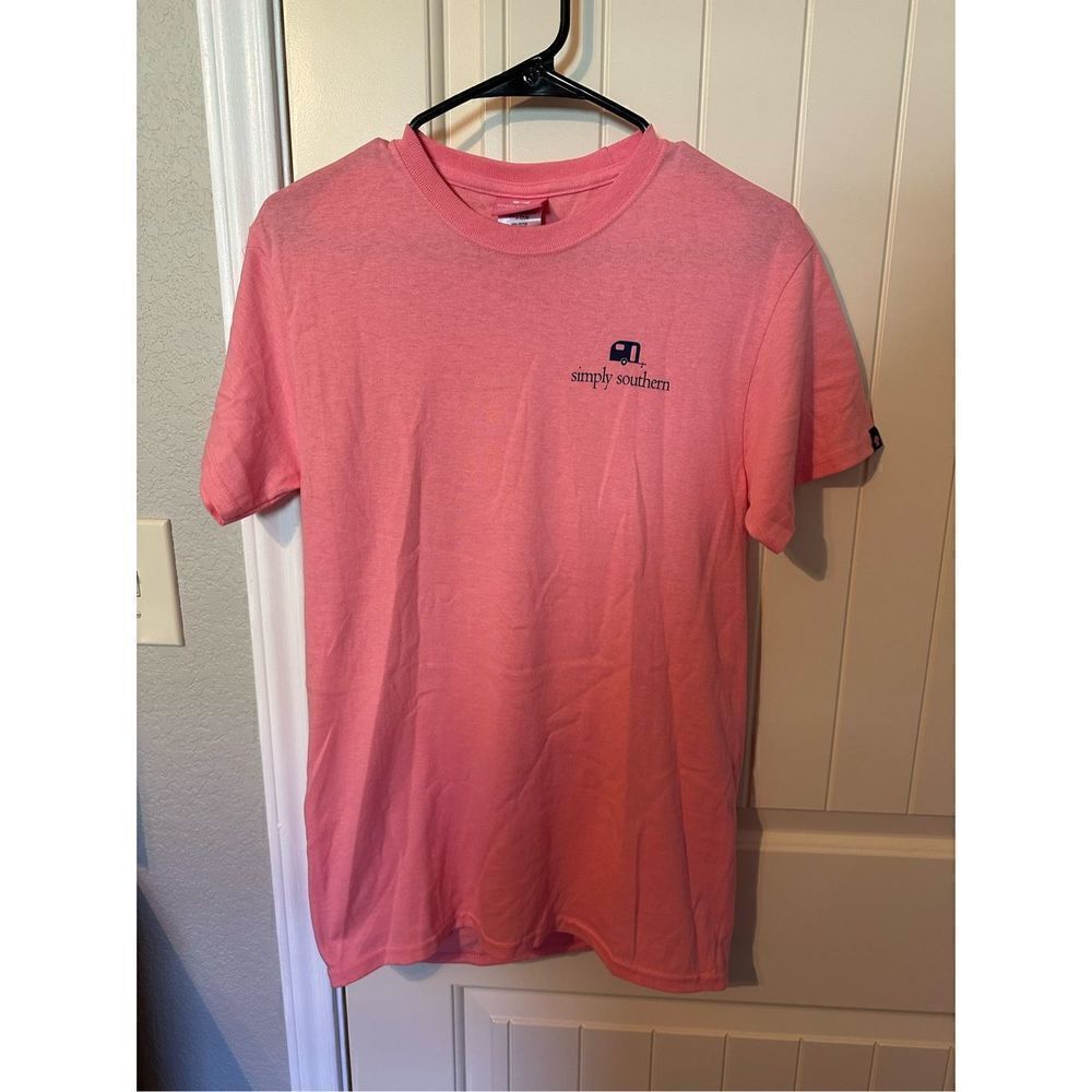 Simply Southern Classy Camper Pink Shirt - Size Small - Picture 3 of 8
